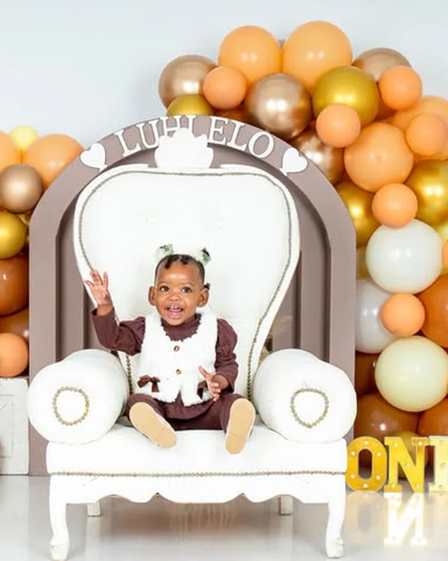 First birthday photoshoot, throne chair and arch backdrop